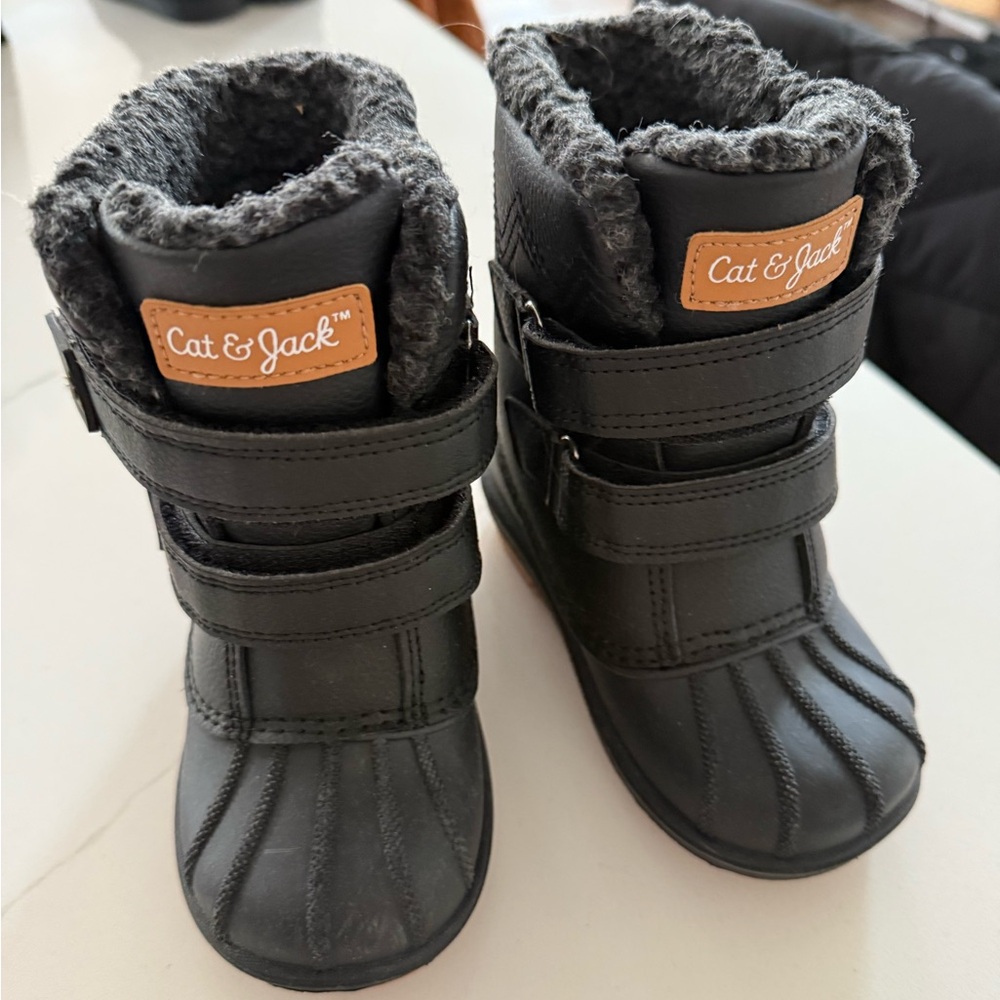 Cat & Jack Black Toddler Winter Boots – Faux Fur Lined – Size 8